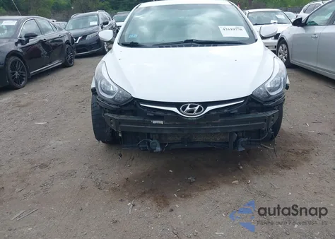 2016 Hyundai Elantra Se z USA, uszkodzony, nr VIN 5NPDH4AE0GH654389